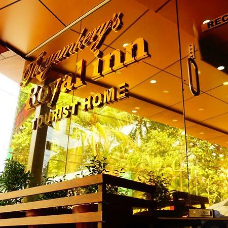 Thayamkery'S Royal Inn Kochi Exterior photo
